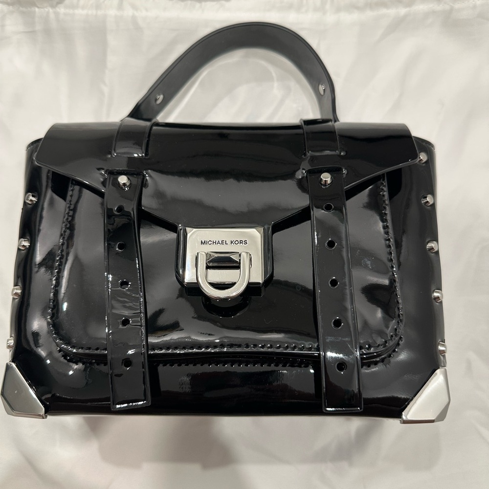 Michael Kors Black Patent Leather Manhattan Crossbody
